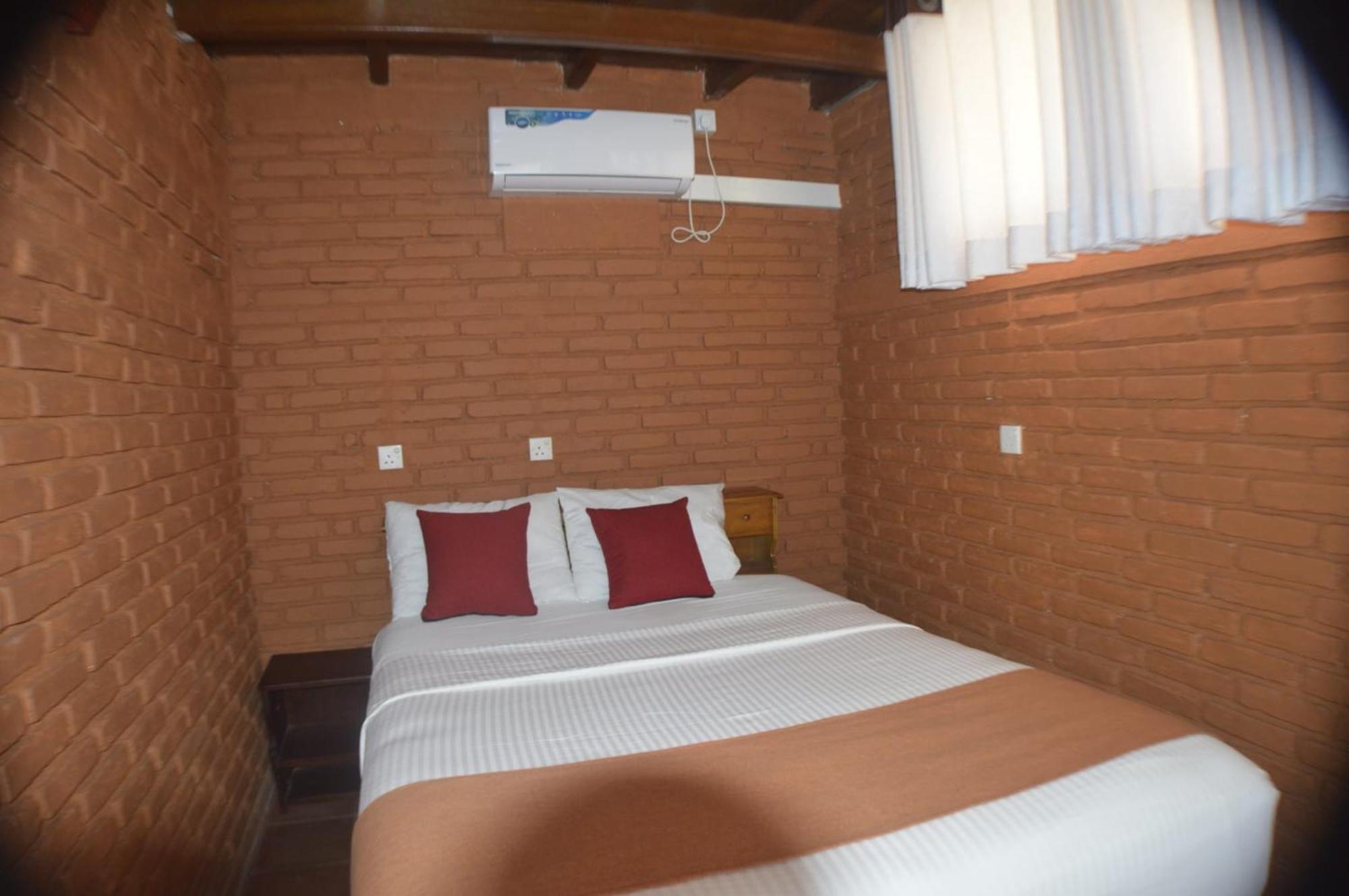 Ciel Star Anuradhapura Hotel Екстериор снимка
