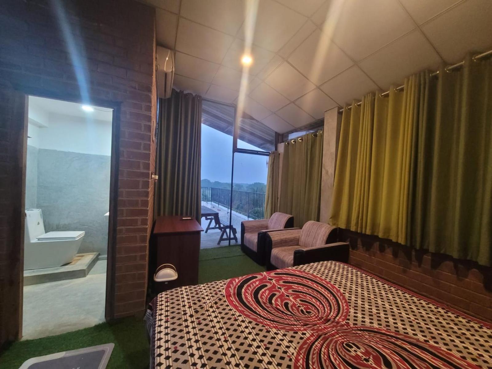 Ciel Star Anuradhapura Hotel Екстериор снимка