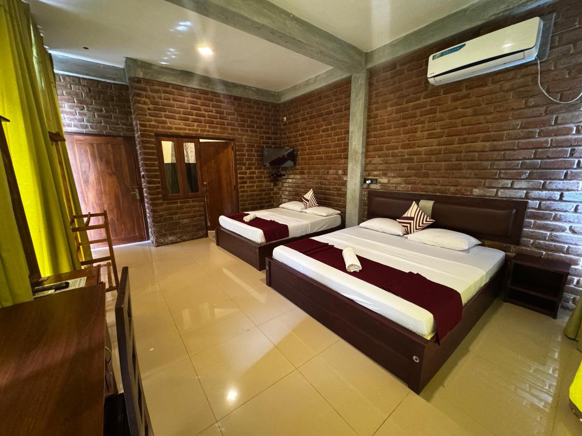 Ciel Star Anuradhapura Hotel Екстериор снимка